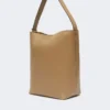 Archetipo middelgrote leren bucket bag, mud Archetipo middelgrote leren bucket bag, mud