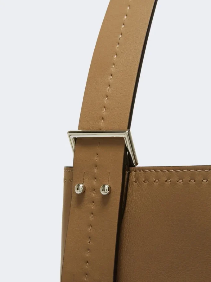 Archetipo middelgrote leren bucket bag, mud Archetipo middelgrote leren bucket bag, mud
