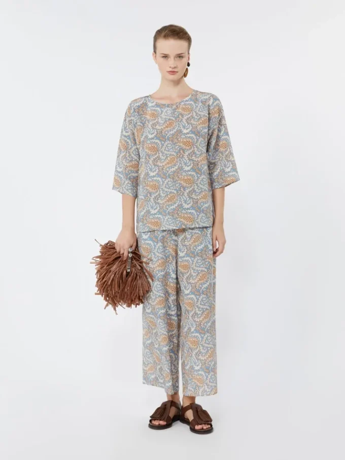 Bedrukte blouse van crêpe de chine van zijde, lichtblauw Bedrukte blouse van crêpe de chine van zijde, lichtblauw