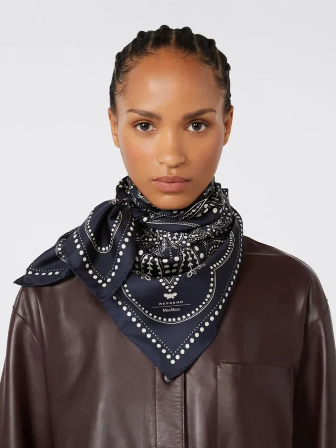 Bedrukte vierkante zijden foulard, middernachtblauw Bedrukte vierkante zijden foulard, middernachtblauw