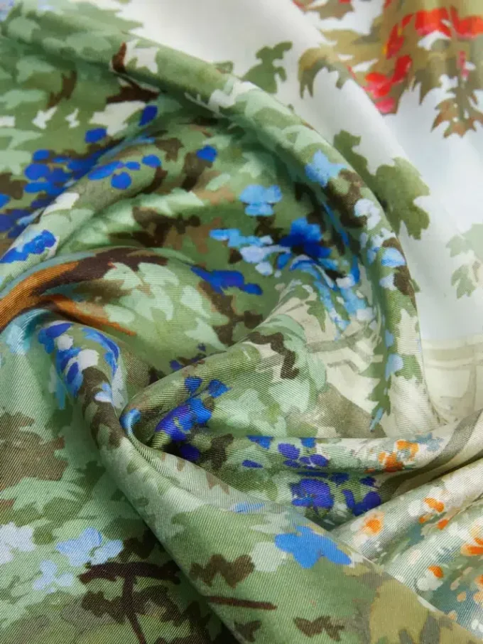Bedrukte zijden foulard, antiekroze Bedrukte zijden foulard, antiekroze
