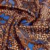 Bedrukte zijden foulard, hazelnootbruin Bedrukte zijden foulard, hazelnootbruin