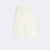 Bermudashort van viscose crêpe jersey, wit Bermudashort van viscose crêpe jersey, wit