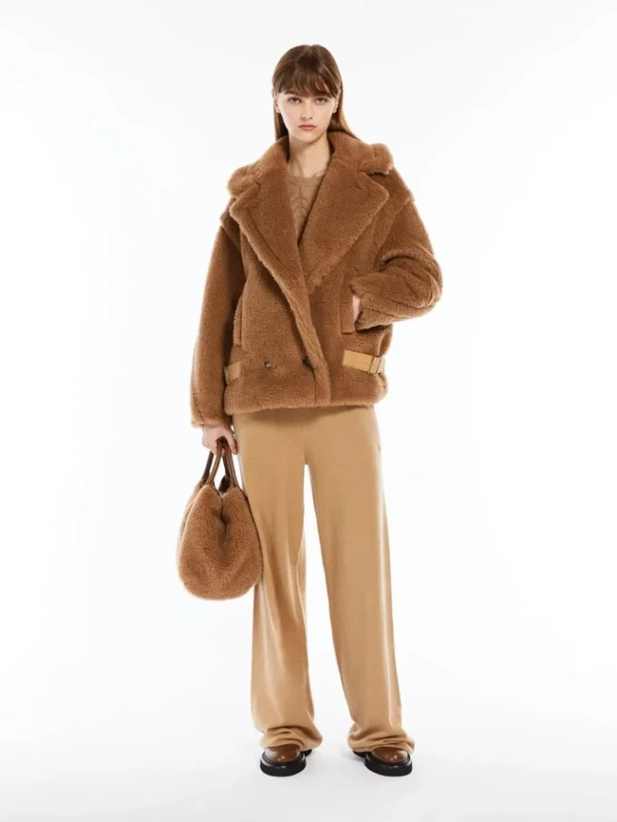 Bikerjack van teddystof, camel Bikerjack van teddystof, camel