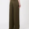 Broek van Envers-satijn, mosgroen Broek van Envers-satijn, mosgroen