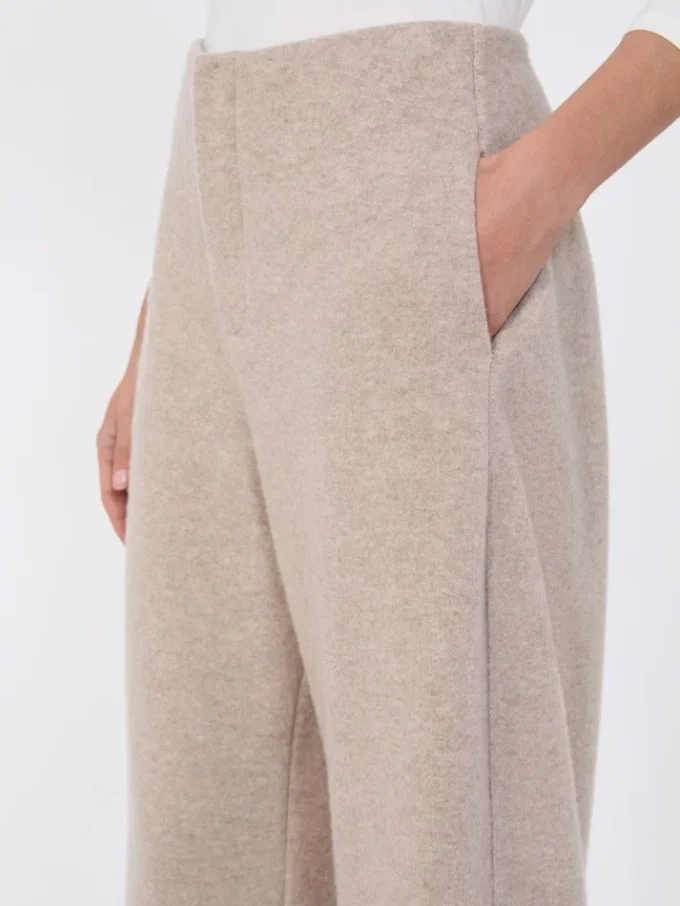 Broek van kasjmier en wol, beige Broek van kasjmier en wol, beige