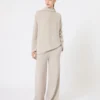 Broek van kasjmiergaren, beige Broek van kasjmiergaren, beige