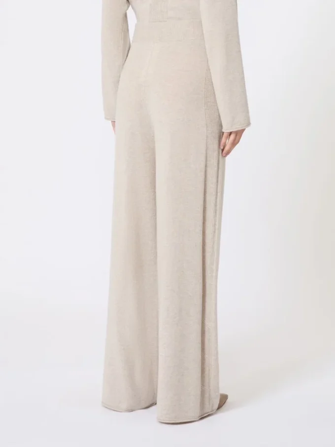 Broek van kasjmiergaren, beige Broek van kasjmiergaren, beige