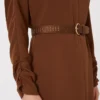 Cady-jurk met uitlopende pijpen, chocoladebruin Cady-jurk met uitlopende pijpen, chocoladebruin