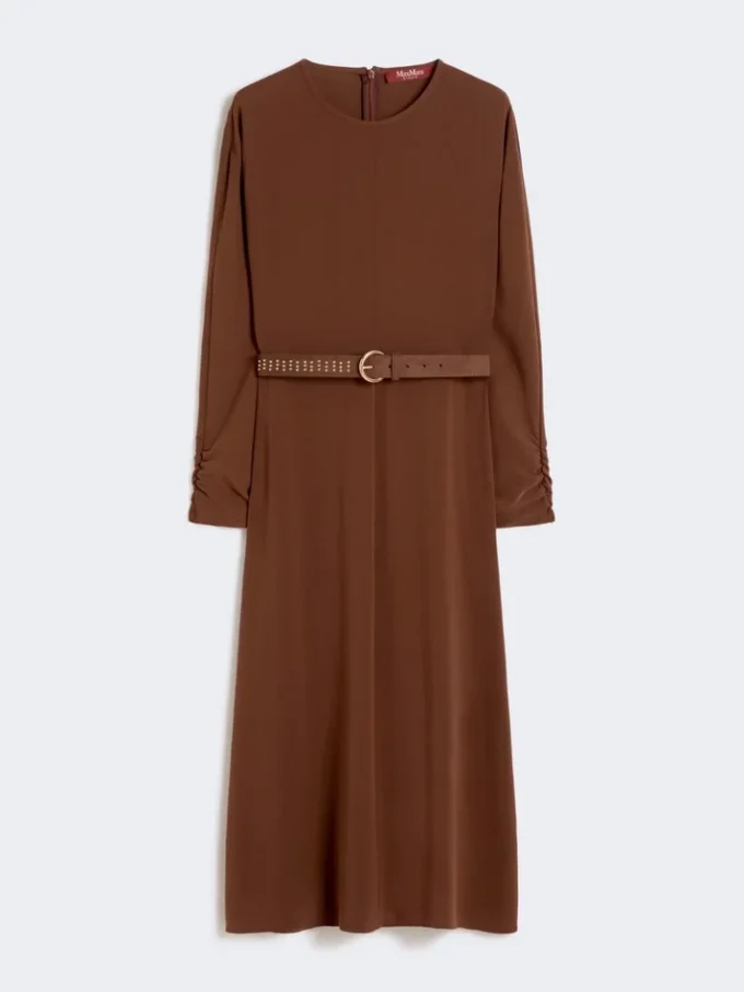 Cady-jurk met uitlopende pijpen, chocoladebruin Cady-jurk met uitlopende pijpen, chocoladebruin