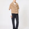 Cape van alpaca en kasjmier teddy-stof met boxy-pasvorm, beige Cape van alpaca en kasjmier teddy-stof met boxy-pasvorm, beige