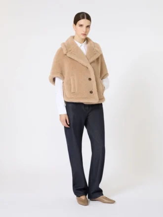 Cape van alpaca en kasjmier teddy-stof met boxy-pasvorm, beige