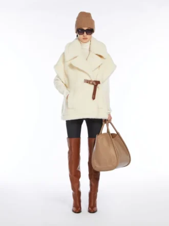 Cape van alpaca en teddywol, optisch wit
