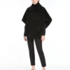 Cape van alpaca en teddywol, zwart Cape van alpaca en teddywol, zwart