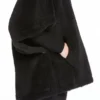 Cape van alpaca en teddywol, zwart Cape van alpaca en teddywol, zwart