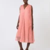 Chiffonjurk met plissé-plooien, roze Chiffonjurk met plissé-plooien, roze