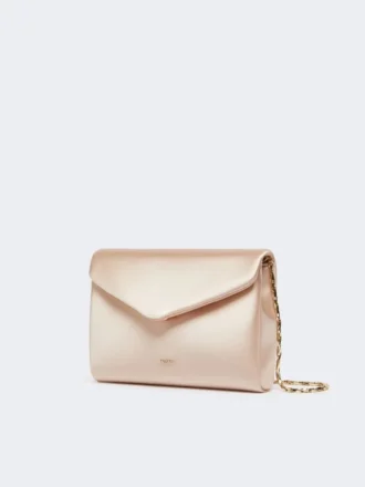 Clutch van viscose en zijdesatijn, poederkleurig