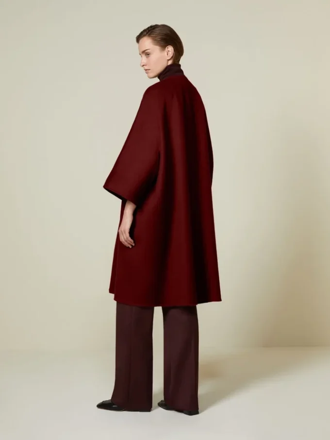 Dubbele kasjmier cape-jas, donkerrood Dubbele kasjmier cape-jas, donkerrood