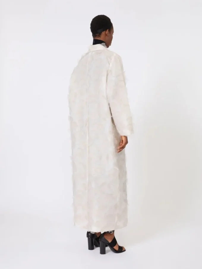 Dubbelrijige overjas van fil coupa-jacquard, zandkleur Dubbelrijige overjas van fil coupa-jacquard, zandkleur