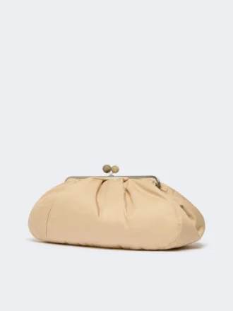 Extra grote, gewatteerde technische gabardine Pasticcino-tas, beige