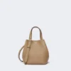 Extra kleine leren Archetipo-tas, modderkleur Extra kleine leren Archetipo-tas, modderkleur