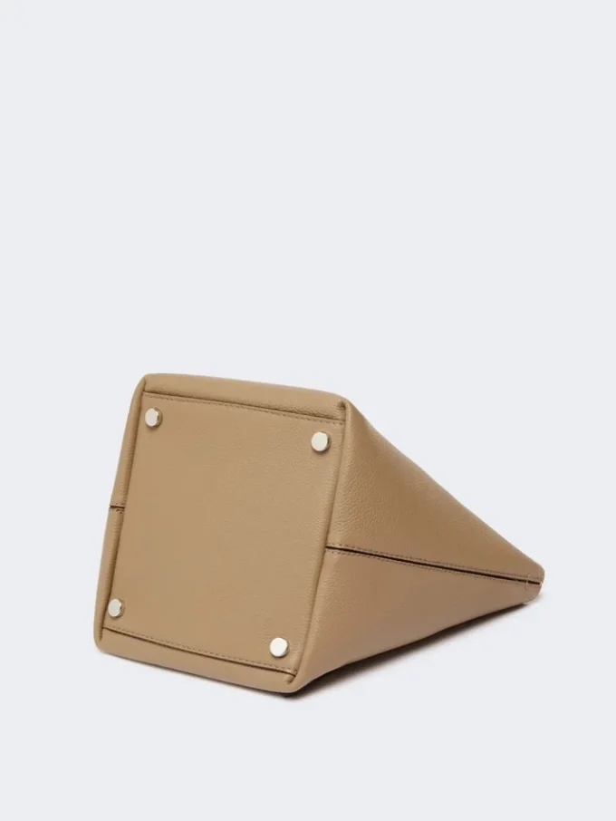 Extra kleine leren Archetipo-tas, modderkleur Extra kleine leren Archetipo-tas, modderkleur