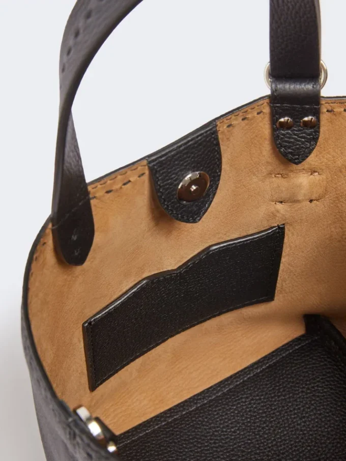 Extra kleine leren Archetipo-tas, zwart Extra kleine leren Archetipo-tas, zwart