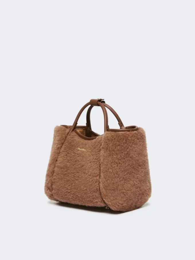 Extra kleine marine tas van teddy-stof, camel Extra kleine marine tas van teddy-stof, camel