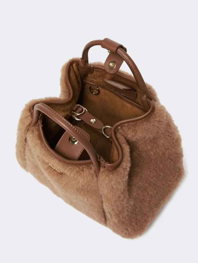Extra kleine marine tas van teddy-stof, camel Extra kleine marine tas van teddy-stof, camel