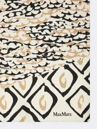 Gedrukte oversized zijden sjaal, beige Gedrukte oversized zijden sjaal, beige