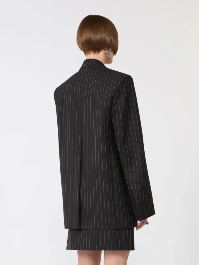 Getailleerde blazer van gabardine met krijtstreep, zwart Getailleerde blazer van gabardine met krijtstreep, zwart