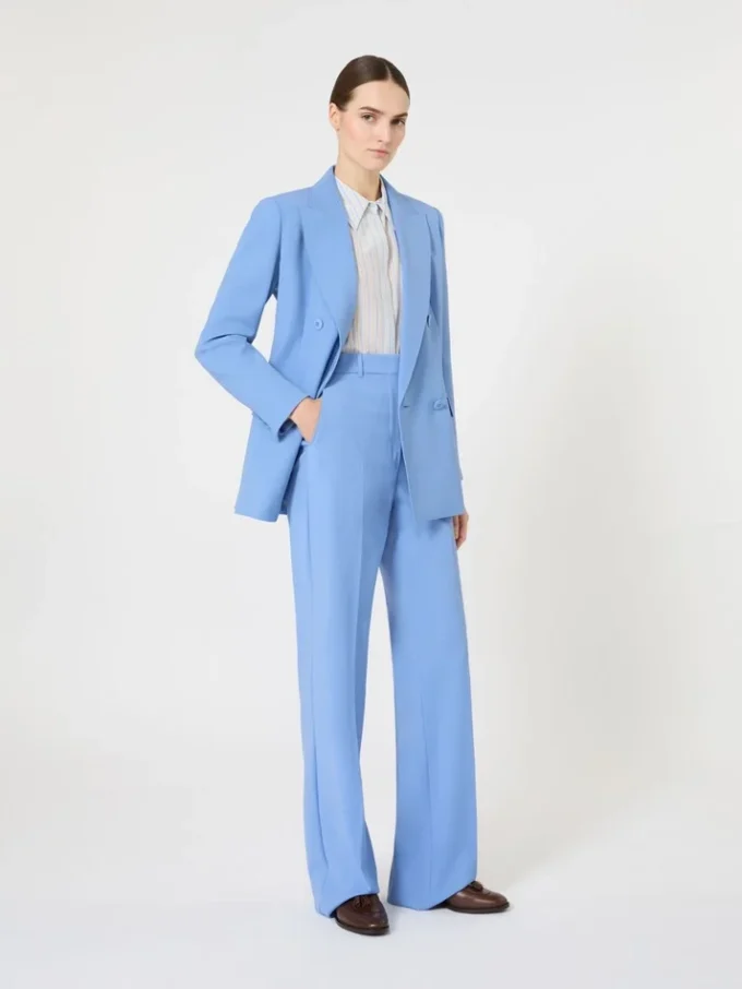 Getailleerde blazer van wolcrêpe, lichtblauw Getailleerde blazer van wolcrêpe, lichtblauw