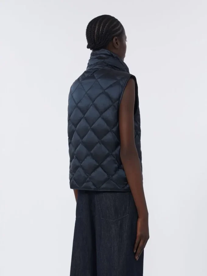 Gewatteerd, waterafstotend nylon canvas vest, middernachtblauw Gewatteerd, waterafstotend nylon canvas vest, middernachtblauw