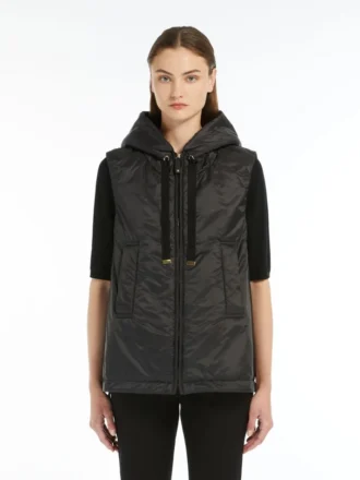 Gewatteerd, waterafstotend vest met capuchon, zwart