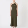 Glanzende satijnen one-shoulder jurk, mosgroen Glanzende satijnen one-shoulder jurk, mosgroen