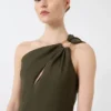 Glanzende satijnen one-shoulder jurk, mosgroen Glanzende satijnen one-shoulder jurk, mosgroen