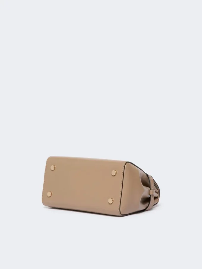 Handtas van glad leer, kleur mud Handtas van glad leer, kleur mud