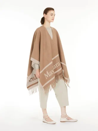 Jacquard wollen poncho, camel