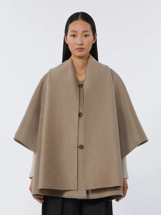 Kasjmier cape met sjaaldetail, tawny bronsbruin Kasjmier cape met sjaaldetail, tawny bronsbruin