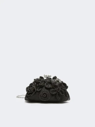 Kleine pasticcino-tas met raffia-effect en bloemen, zwart