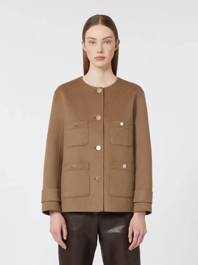 Kort jasje van wollen broadcloth, camel