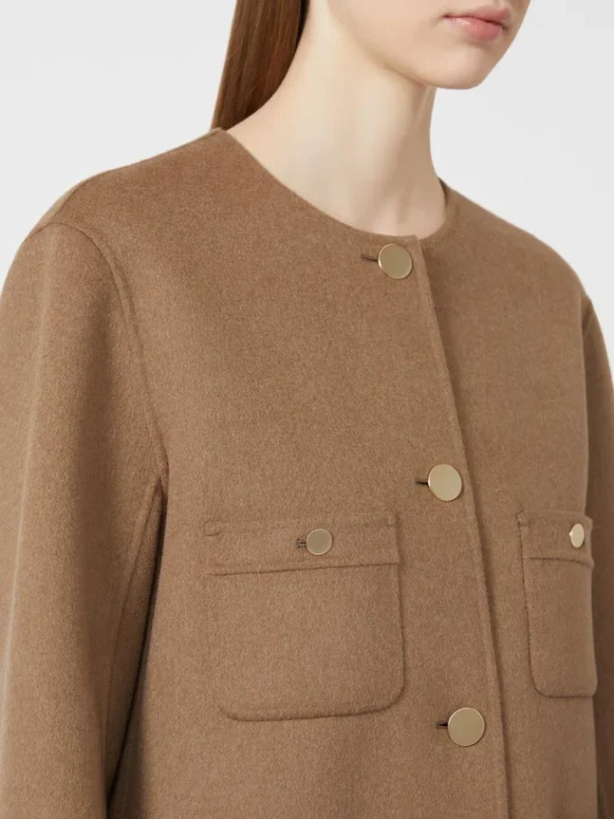 Kort jasje van wollen broadcloth, camel