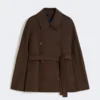 Korte jas van Pure Wool met dubbele rij knopen, chocoladebruin Korte jas van Pure Wool met dubbele rij knopen, chocoladebruin