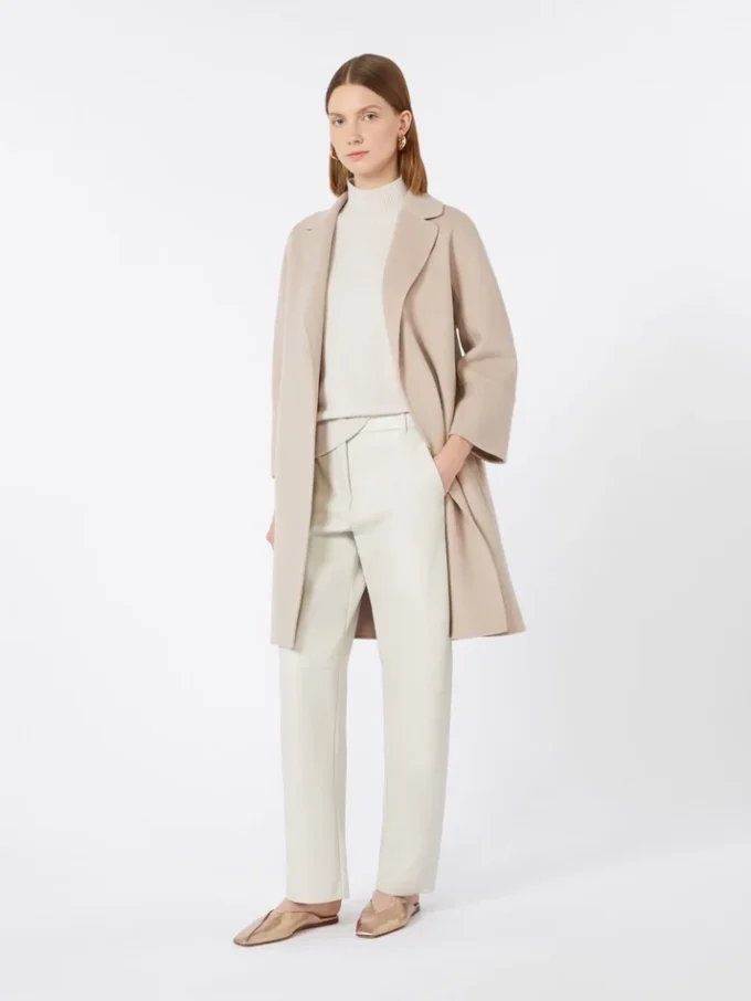 Korte wollen jas, beige-roze Korte wollen jas, beige-roze