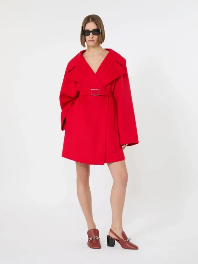 Korte wollen jas, rood Korte wollen jas, rood