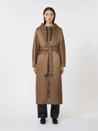 Lange, waterafstotende, gewatteerde parka van canvas, tabak Lange, waterafstotende, gewatteerde parka van canvas, tabak