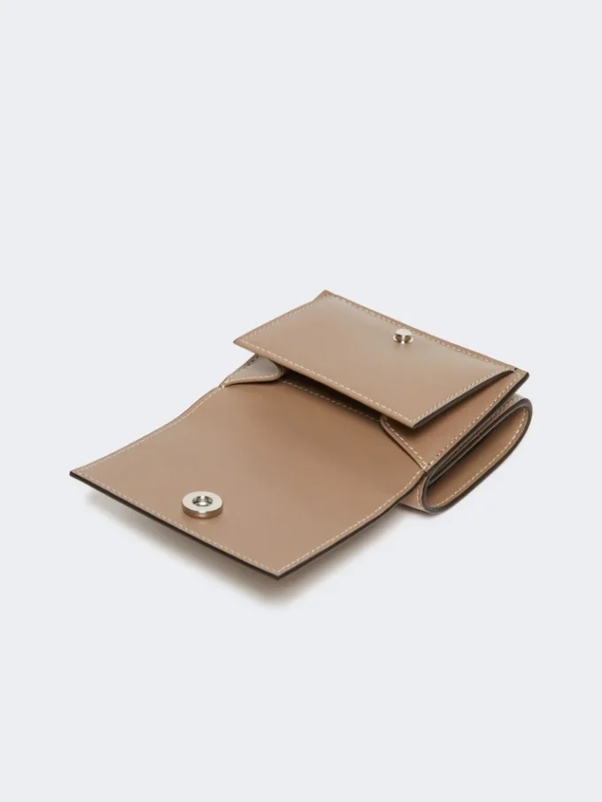 Leren driemaal opvouwbare portemonnee, modderkleur Leren driemaal opvouwbare portemonnee, modderkleur