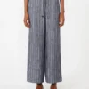 Linnen broek met krijtstreep in denimlook, ultramarijn Linnen broek met krijtstreep in denimlook, ultramarijn