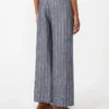 Linnen broek met krijtstreep in denimlook, ultramarijn Linnen broek met krijtstreep in denimlook, ultramarijn