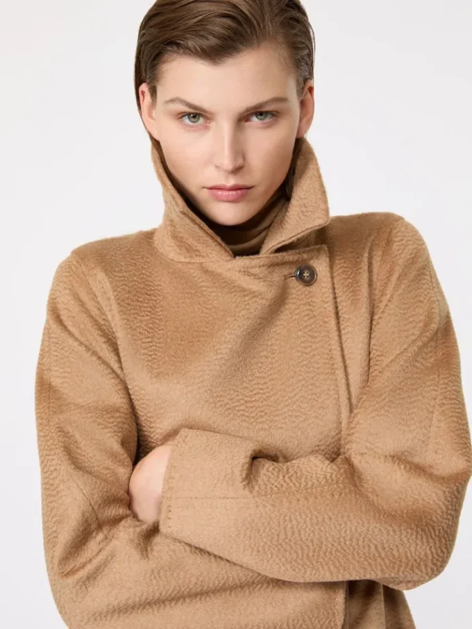 Manuela icon-jas, camel